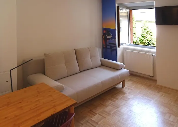 Convenient And Functional In The Center Gmunden